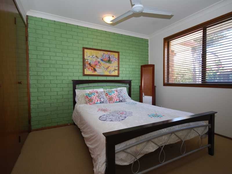 Unit 2/2218 Gold Coast Highway, Mermaid Beach QLD 4218