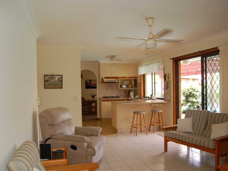 12 Honeywood Ct, Burleigh Waters QLD 4220