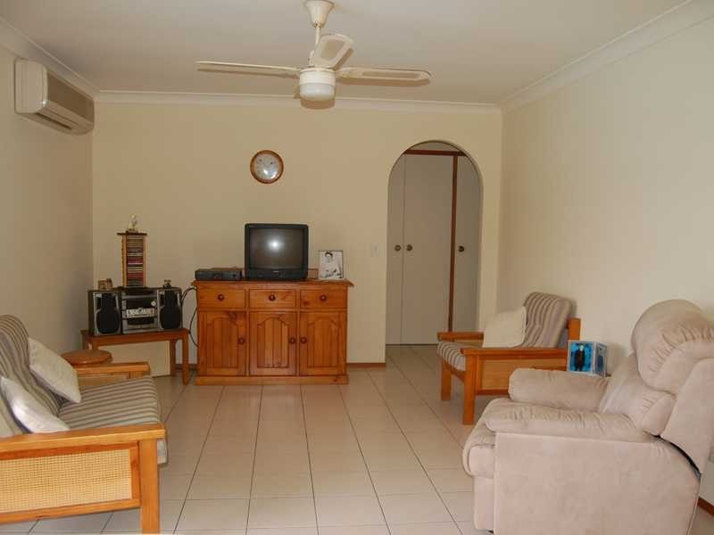 12 Honeywood Ct, Burleigh Waters QLD 4220