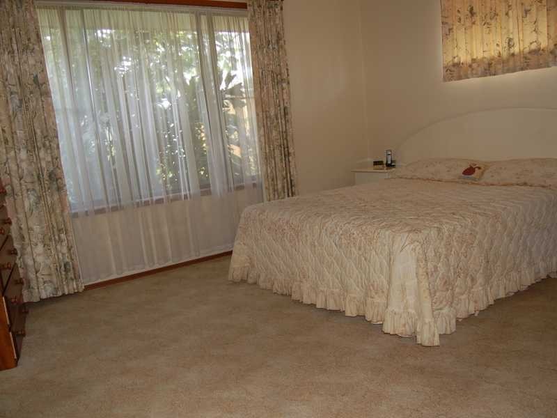 12 Honeywood Ct, Burleigh Waters QLD 4220