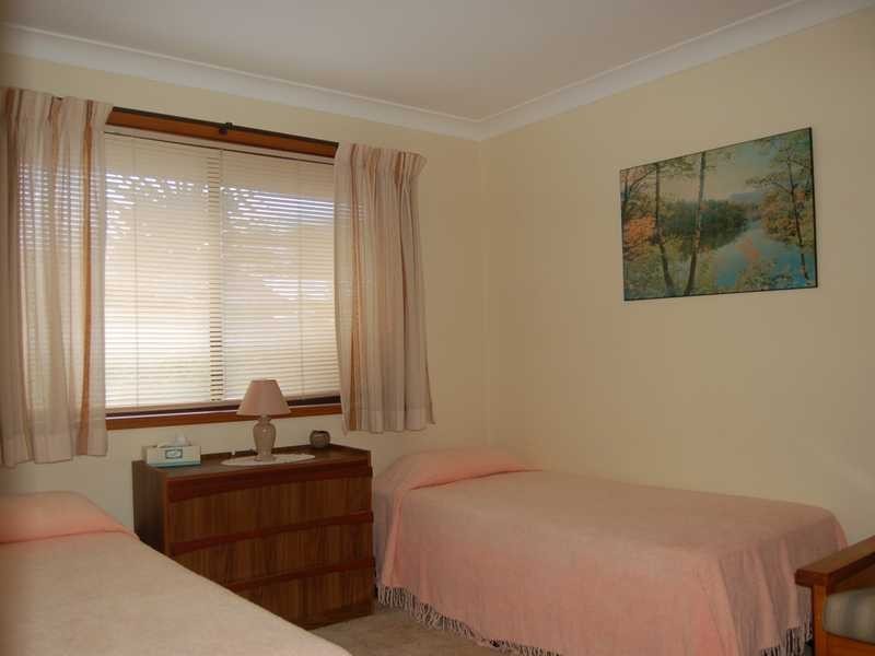 12 Honeywood Ct, Burleigh Waters QLD 4220