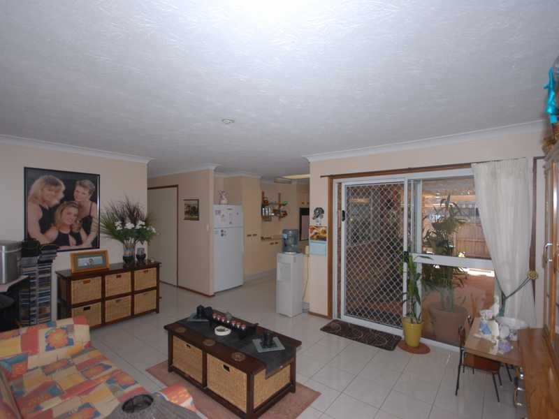 21 Treeview Dr, Burleigh Waters QLD 4220