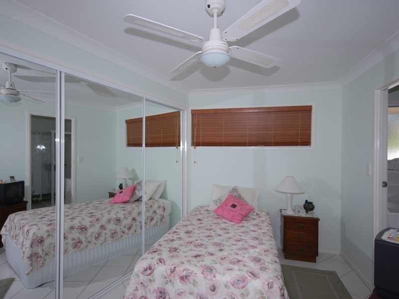 21 Treeview Dr, Burleigh Waters QLD 4220