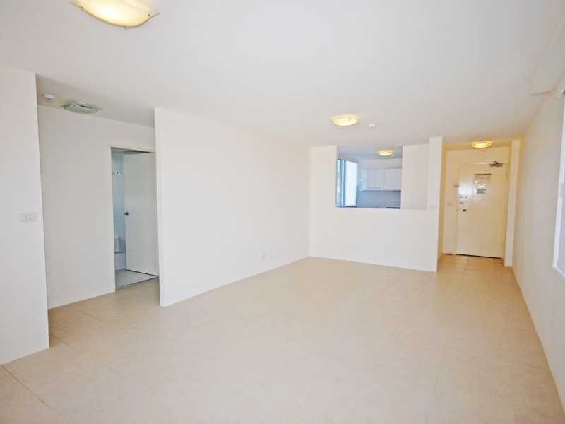 Unit 3/32 The Esplanade, Burleigh Heads QLD 4220