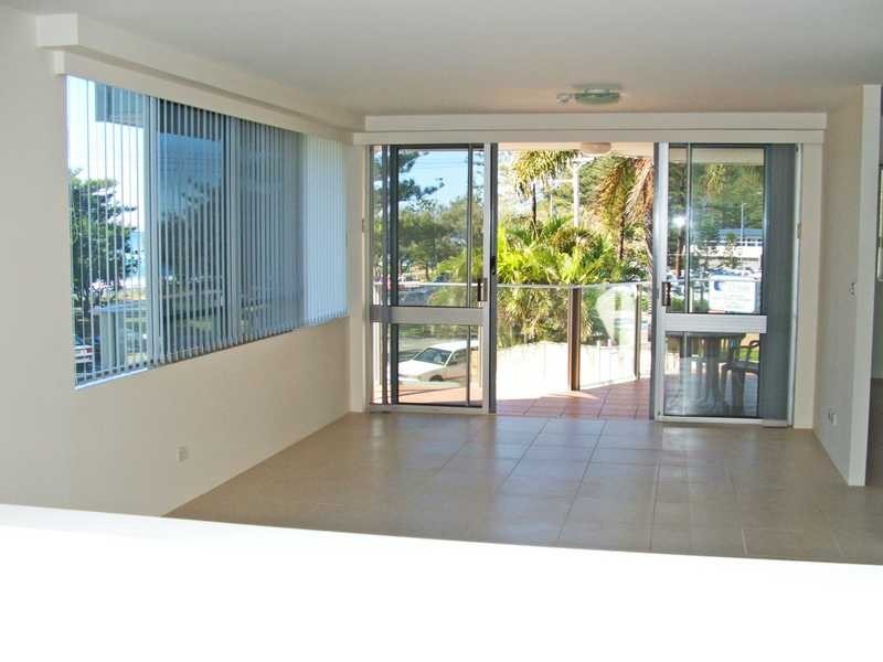 Unit 3/32 The Esplanade, Burleigh Heads QLD 4220