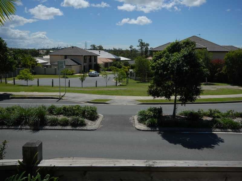21 Gerona Cct, Varsity Lakes QLD 4227