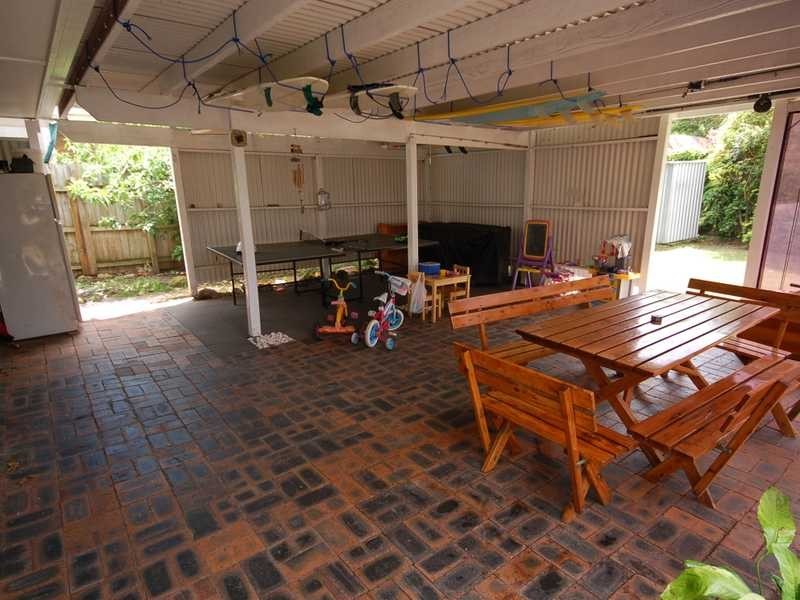 3 Bradley Ave, Miami QLD 4220