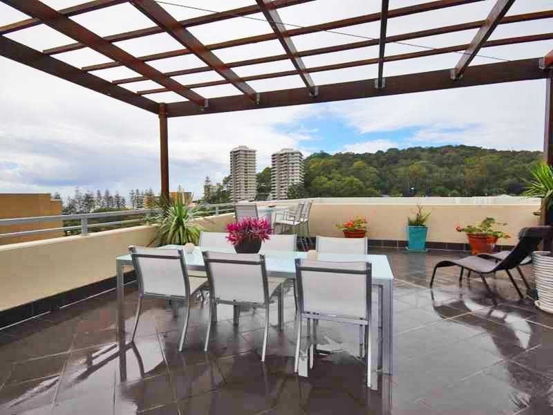 Unit 2072/1 Ocean, Burleigh Heads QLD 4220