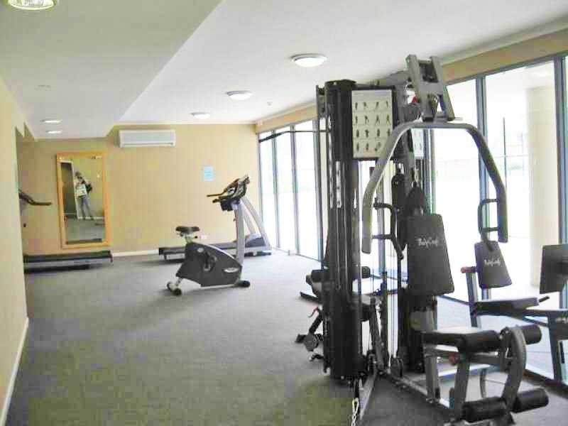 Unit 2072/1 Ocean, Burleigh Heads QLD 4220