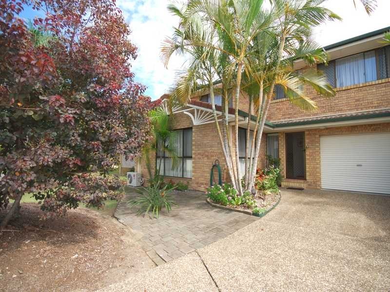 Unit 2/1 Teal Court, Burleigh Waters QLD 4220