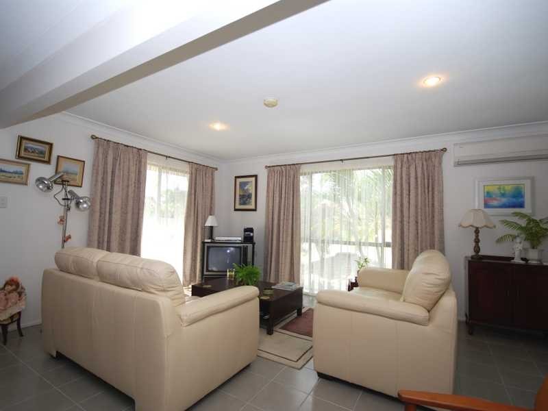 Unit 2/1 Teal Court, Burleigh Waters QLD 4220