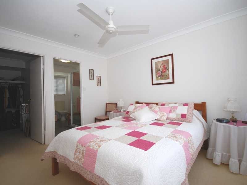 Unit 2/1 Teal Court, Burleigh Waters QLD 4220