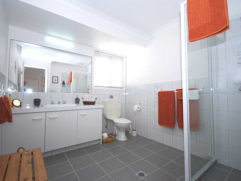 Unit 2/1 Teal Court, Burleigh Waters QLD 4220