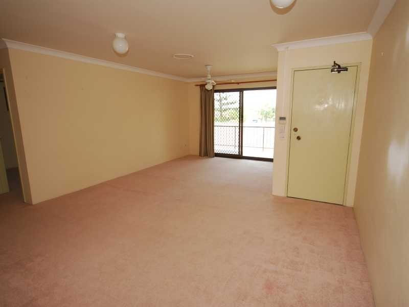Unit 8/1933 Gold Coast Highway, Burleigh Heads QLD 4220