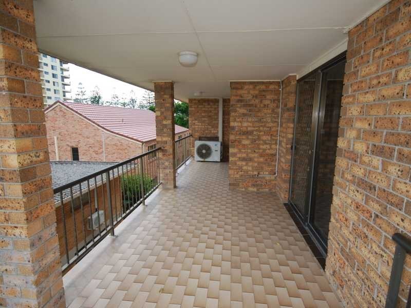 Unit 8/1933 Gold Coast Highway, Burleigh Heads QLD 4220