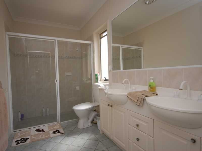 161 Dunlin Drive, Burleigh Waters QLD 4220