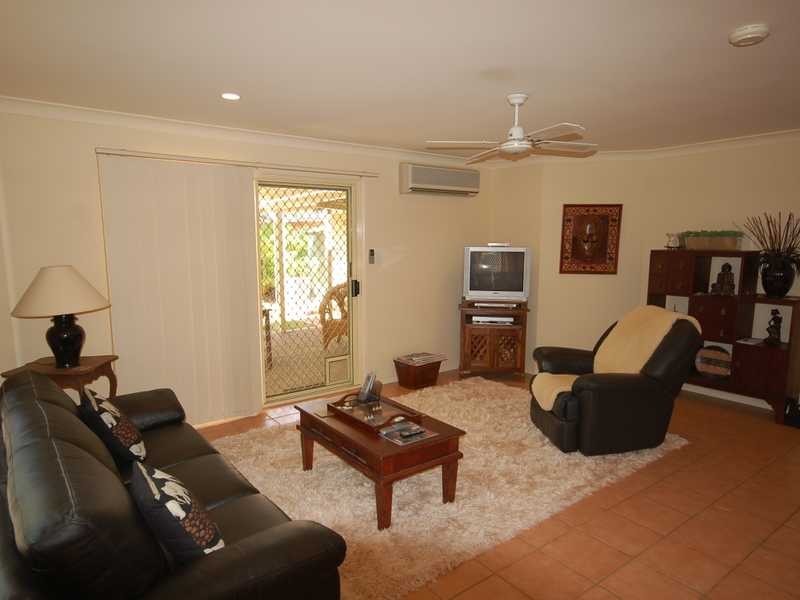 7 Nuthatch St, Burleigh Waters QLD 4220