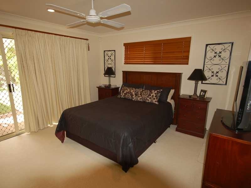 7 Nuthatch St, Burleigh Waters QLD 4220