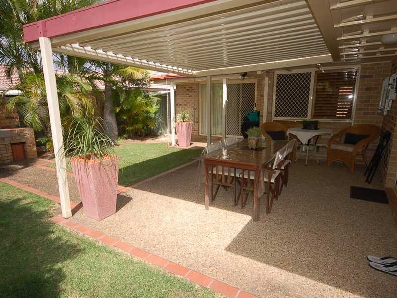 7 Nuthatch St, Burleigh Waters QLD 4220