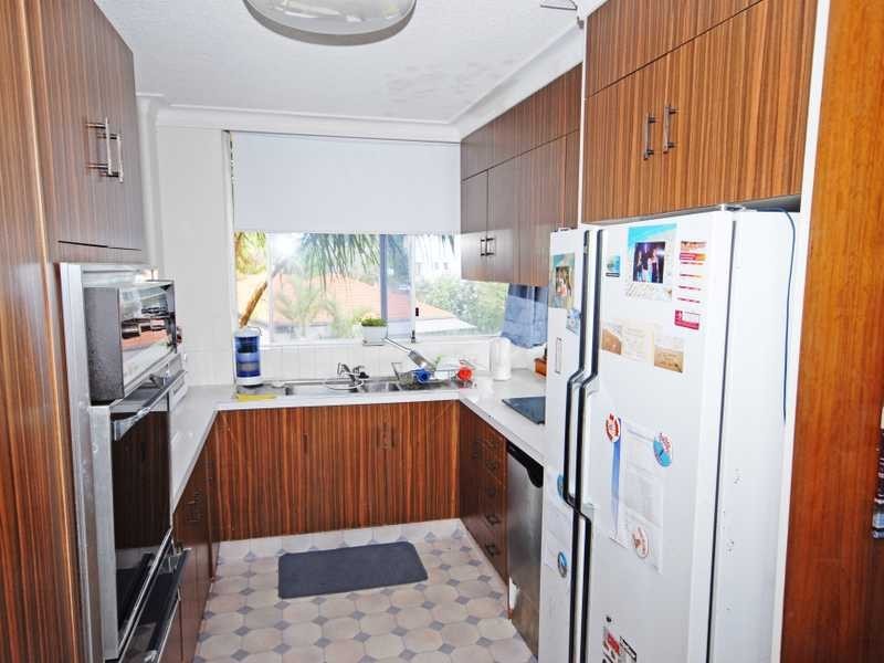 Unit 9/24 The Esplanade, Burleigh Heads QLD 4220