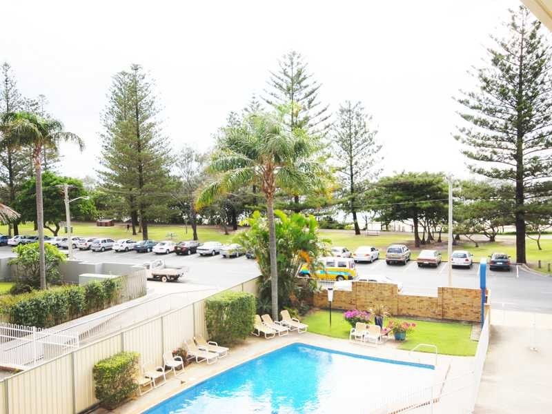 Unit 9/24 The Esplanade, Burleigh Heads QLD 4220