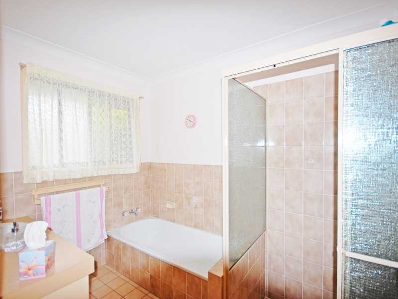 Burleigh Waters QLD 4220