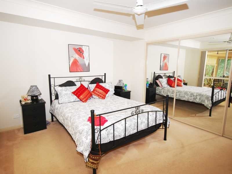 19 Madeline St, Mudgeeraba QLD 4213