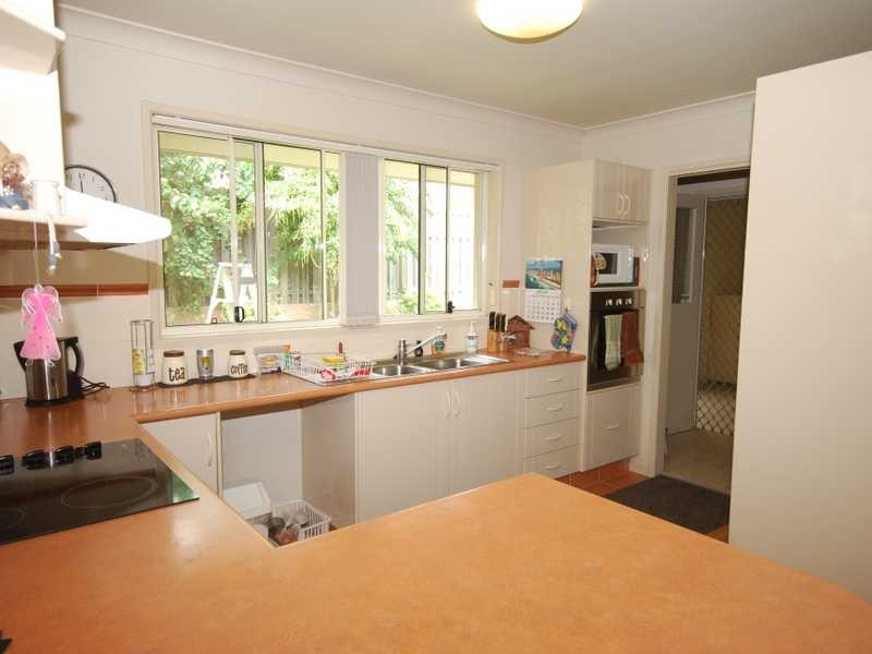 19 Madeline St, Mudgeeraba QLD 4213