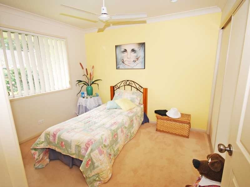 19 Madeline St, Mudgeeraba QLD 4213