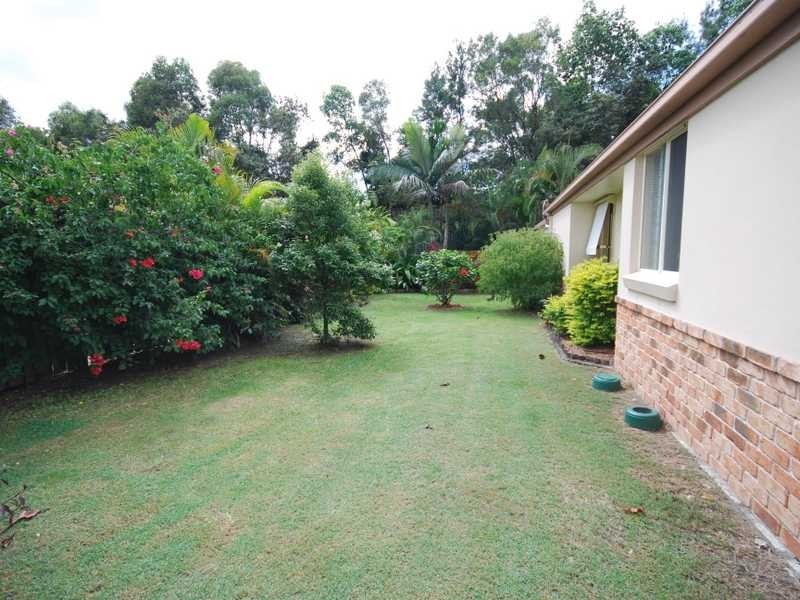 19 Madeline St, Mudgeeraba QLD 4213