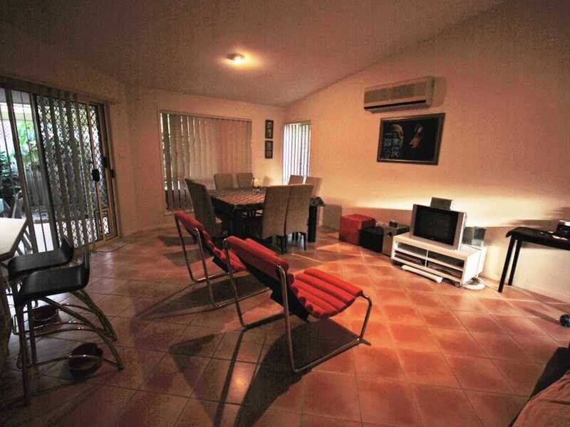 5 Wisconsin St, Varsity Lakes QLD 4227