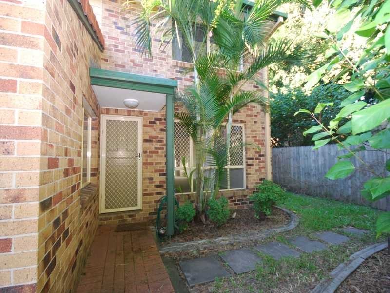 11/18 Bottlewood Court, Burleigh Waters QLD 4220