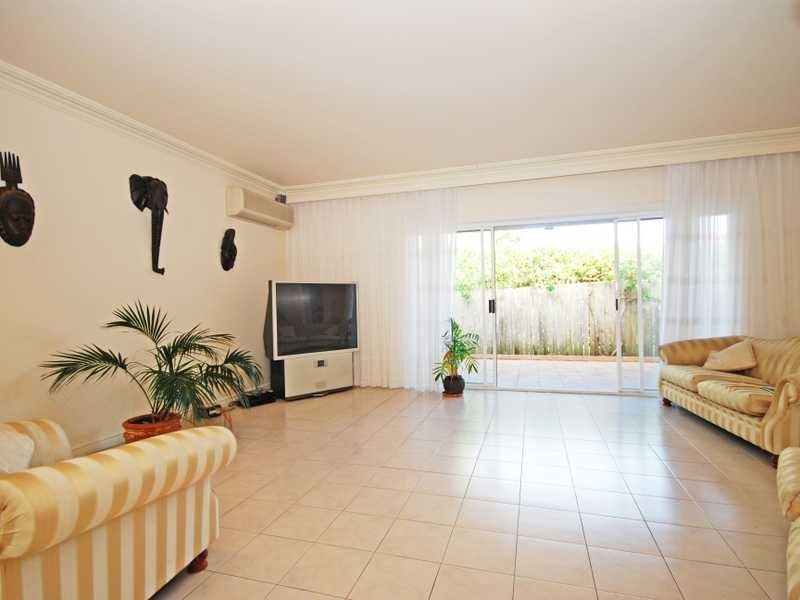 7 Orr Place, Burleigh Waters QLD 4220