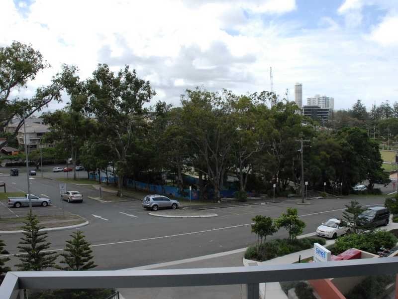 Unit 1094/1 Ocean Street, Burleigh Heads QLD 4220