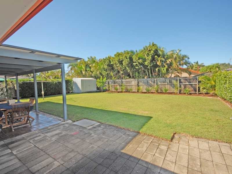 26 Sandpiper Drive, Burleigh Waters QLD 4220