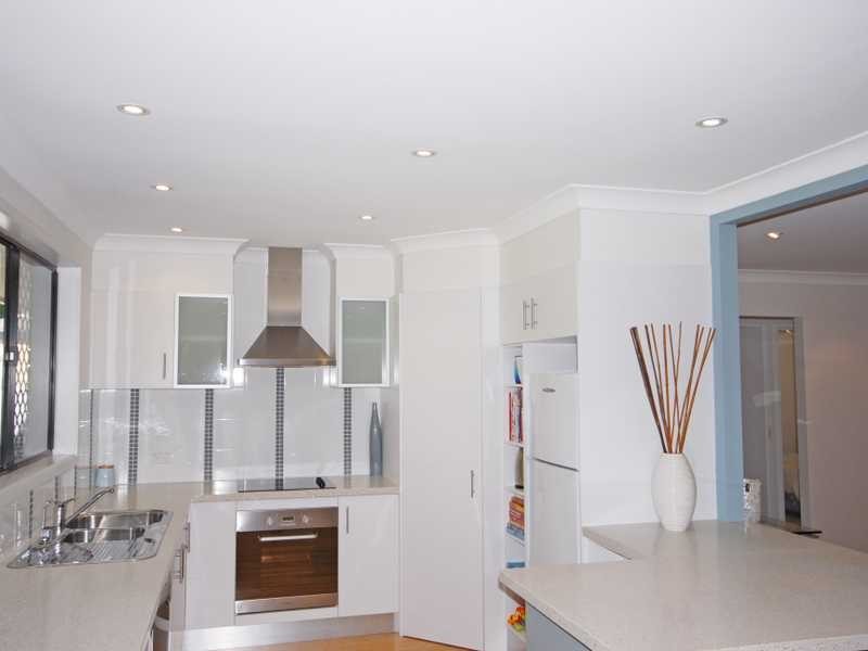 26 Sandpiper Drive, Burleigh Waters QLD 4220