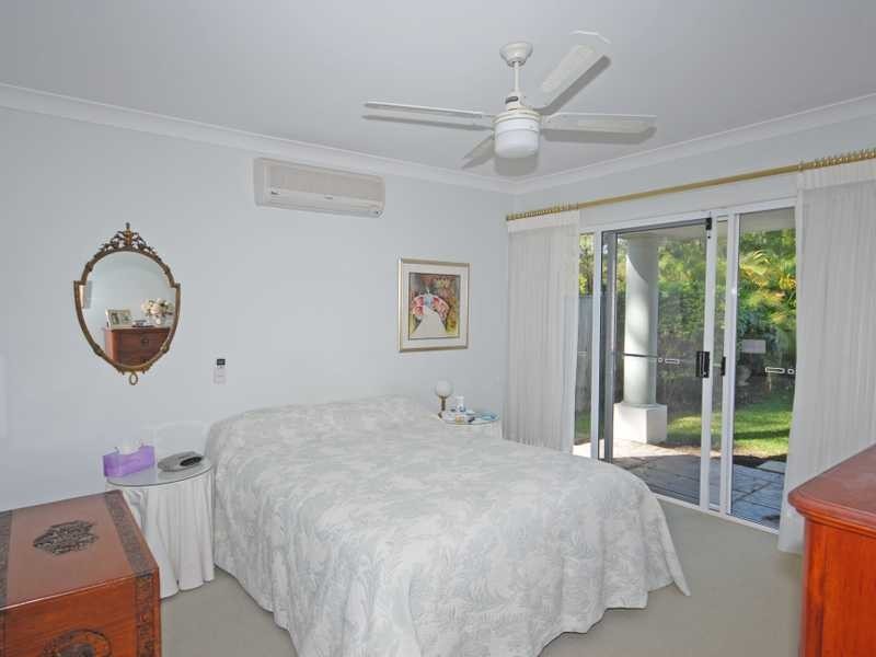 10 Sea Eagle Drive, Burleigh Waters QLD 4220