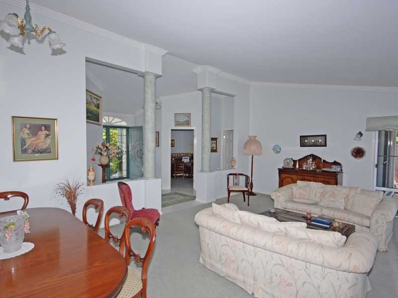 10 Sea Eagle Drive, Burleigh Waters QLD 4220