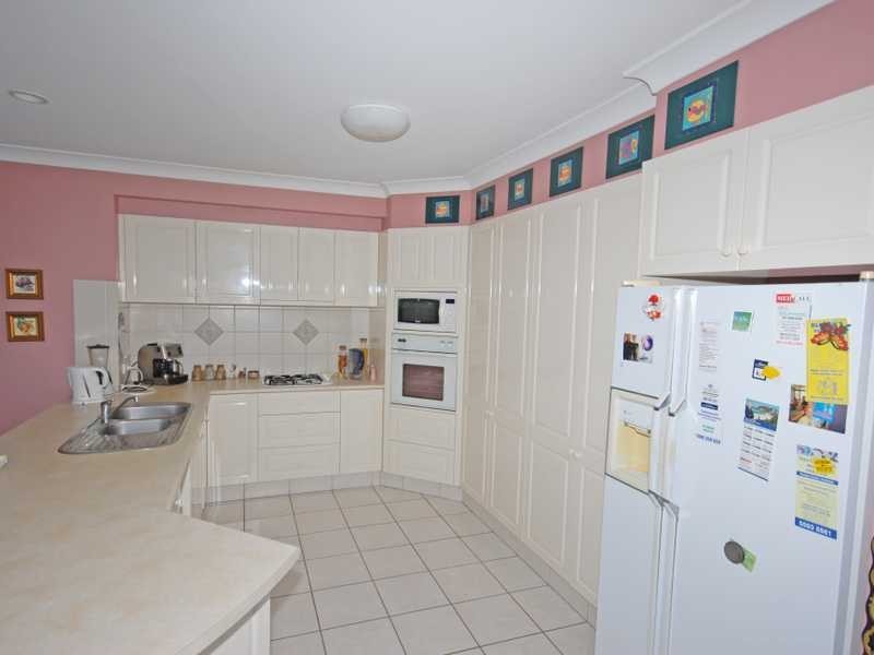 10 Sea Eagle Drive, Burleigh Waters QLD 4220