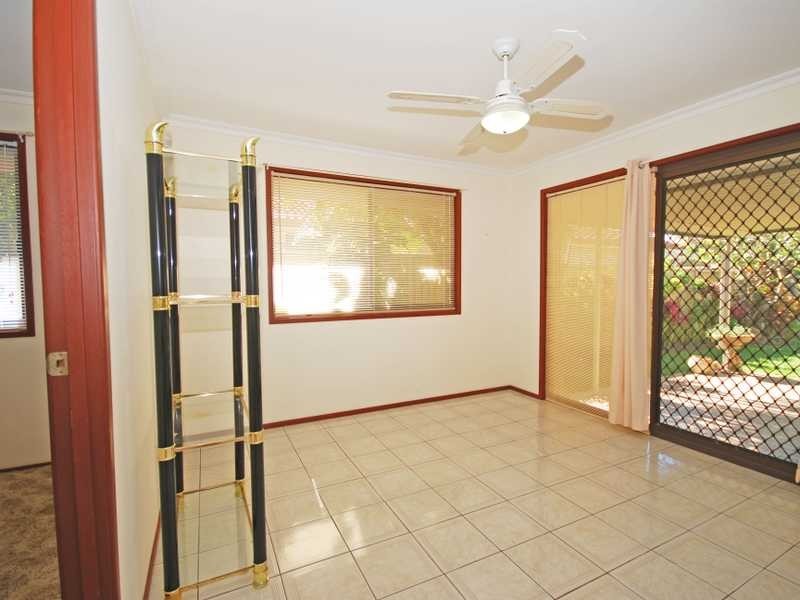 19 Oceanic Drive, Mermaid Waters QLD 4218