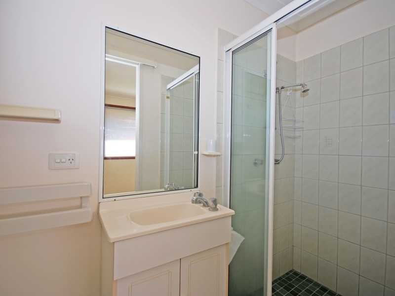 19 Oceanic Drive, Mermaid Waters QLD 4218