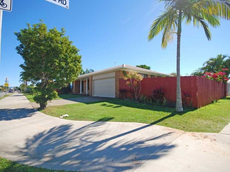 19 Oceanic Drive, Mermaid Waters QLD 4218