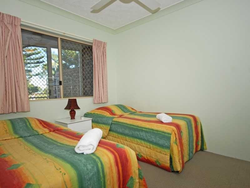 Unit 2/7 First Avenue, Burleigh Heads QLD 4220