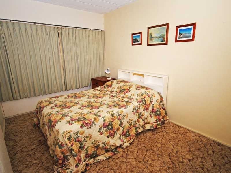 Unit 4a/50 – 60 The Esplanade, Burleigh Heads QLD 4220