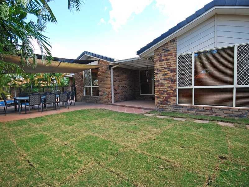 23 Coronet Cr, Burleigh Waters QLD 4220