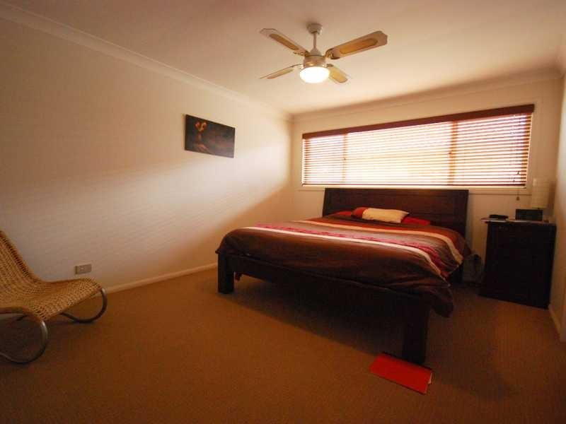 23 Coronet Cr, Burleigh Waters QLD 4220