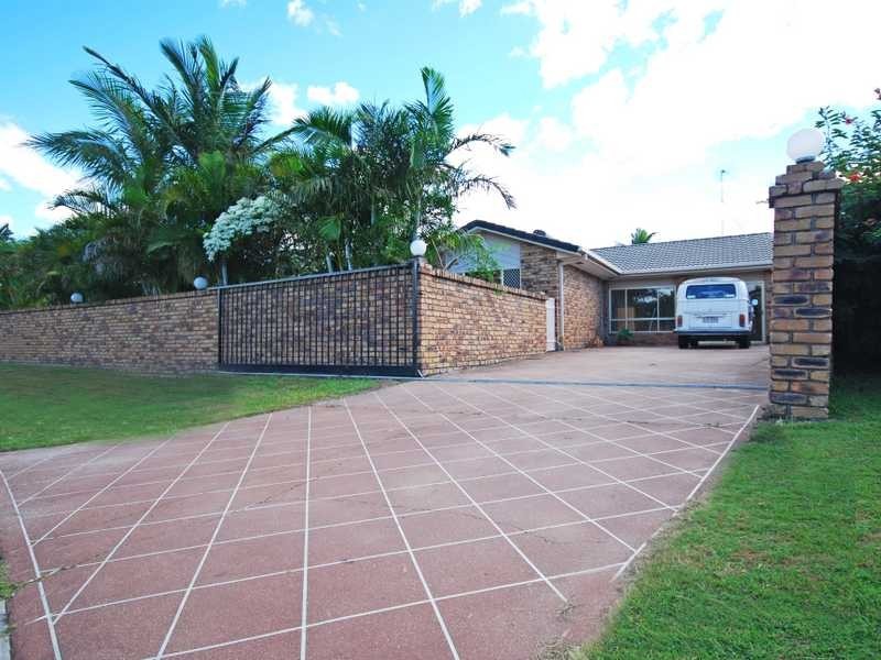 23 Coronet Cr, Burleigh Waters QLD 4220