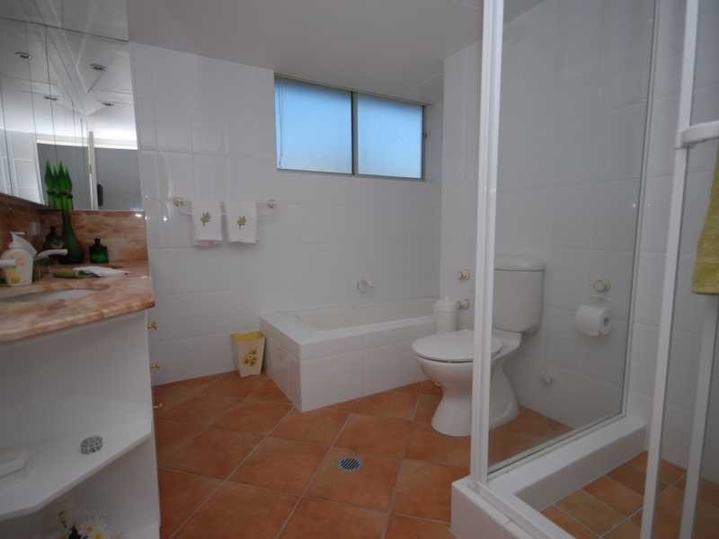 Unit 9/29 Ewart Street, Burleigh Heads QLD 4220