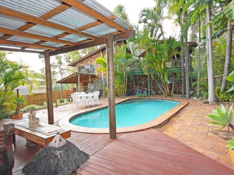 223 Simpson Road, Elanora QLD 4221