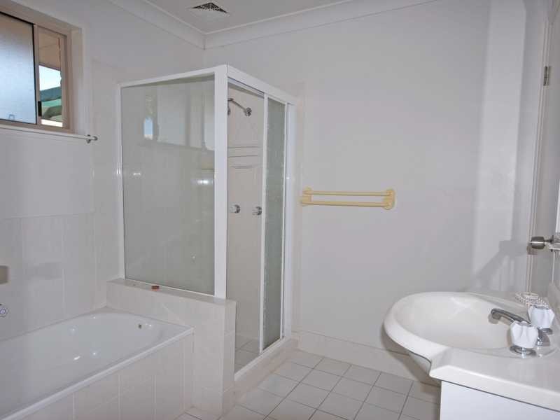 5 Pascali Court, Varsity Lakes QLD 4227